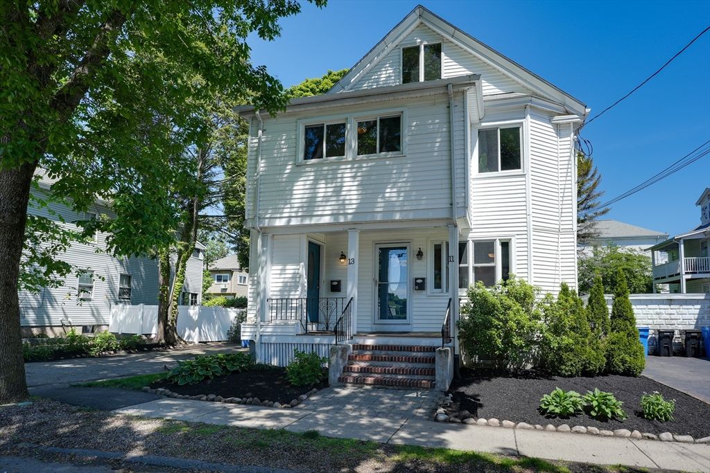 11-13 Walnut St, Belmont, MA 02478