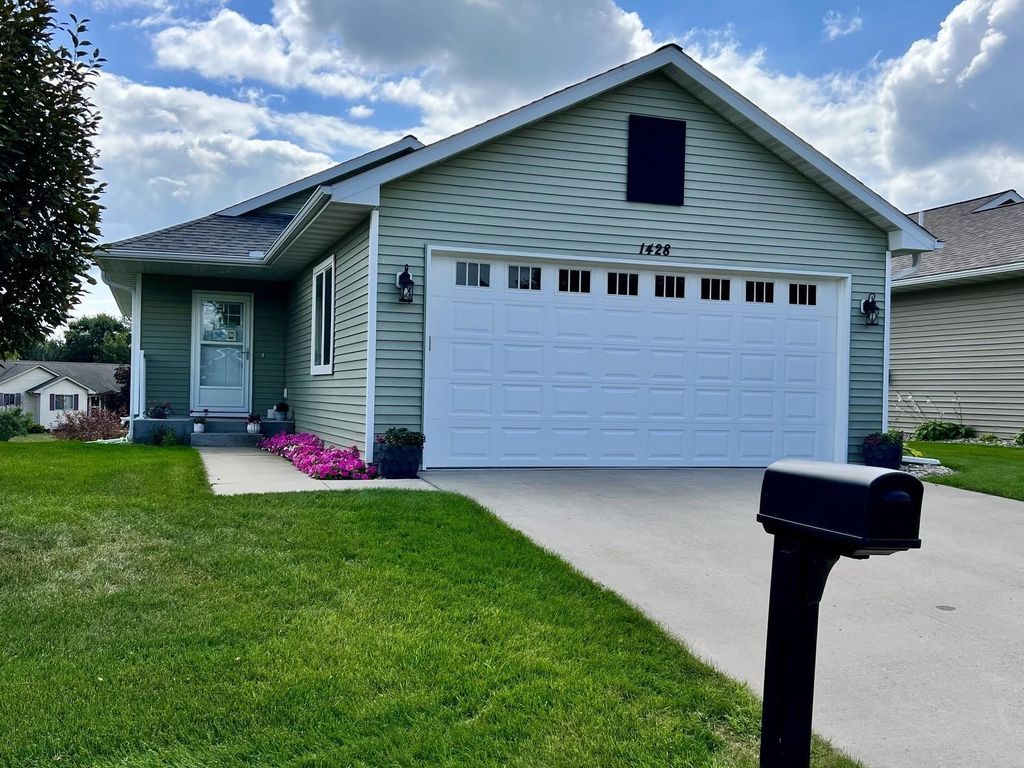 1428 Carl Way, Buffalo, MN 55313 — exterior