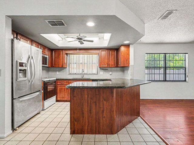 8180 WOODEN DRIVE, Spring Hill, FL 34606