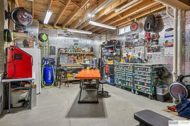 15080 Fowler Avenue, Omaha, NE 68116