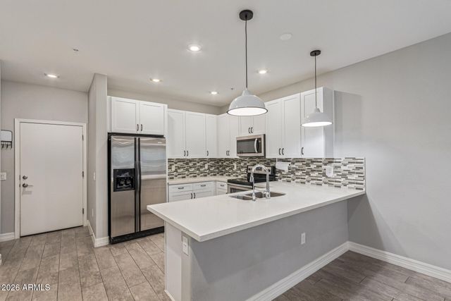 2821 S SKYLINE Drive S 172, Mesa, AZ 85212