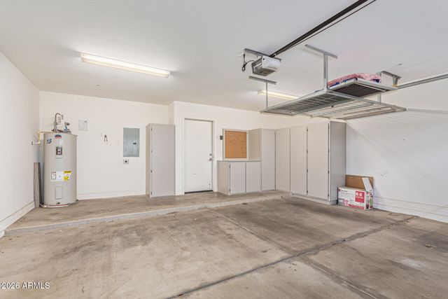 2821 S SKYLINE Drive S 172, Mesa, AZ 85212