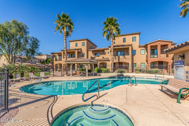 2821 S SKYLINE Drive S 172, Mesa, AZ 85212