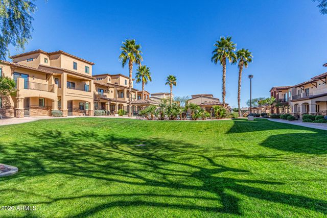 2821 S SKYLINE Drive S 172, Mesa, AZ 85212