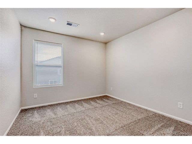 6089 N Liverpool St, Aurora, CO 80019