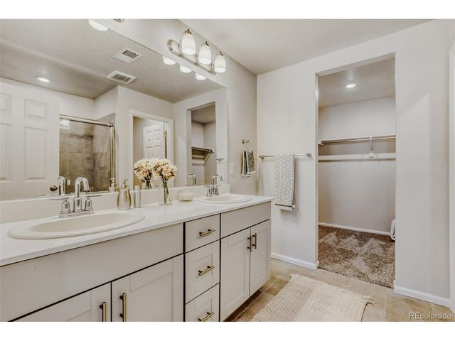 6089 N Liverpool St, Aurora, CO 80019