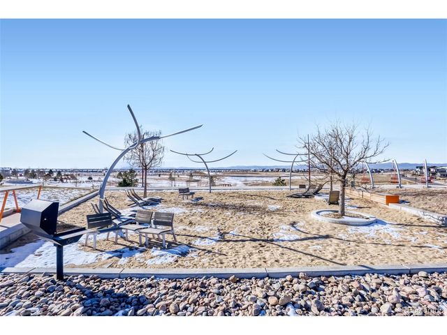 6089 N Liverpool St, Aurora, CO 80019