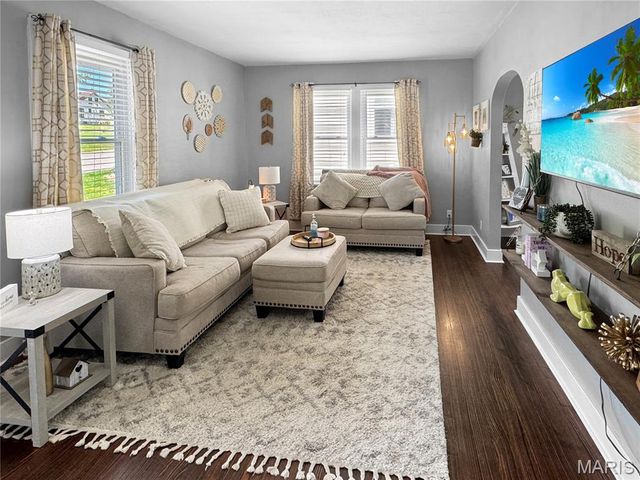 604 Madison Avenue, Washington, MO 63090