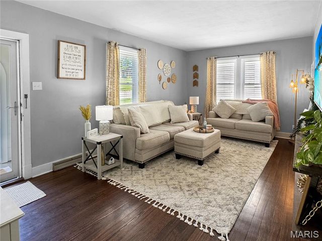604 Madison Avenue, Washington, MO 63090