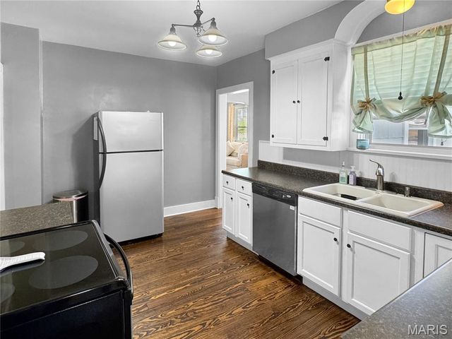 604 Madison Avenue, Washington, MO 63090