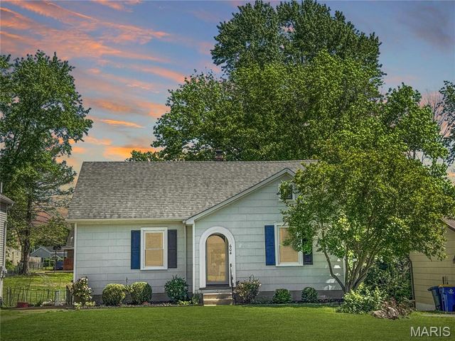 604 Madison Avenue, Washington, MO 63090