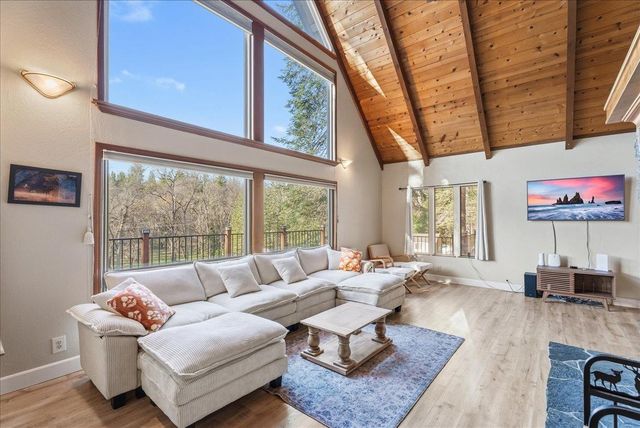 5621 Saw Mill Rd, Placerville, CA 95667