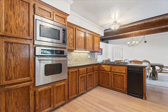 5621 Saw Mill Rd, Placerville, CA 95667