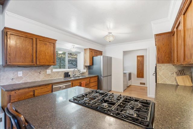 5621 Saw Mill Rd, Placerville, CA 95667