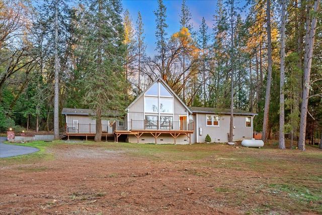5621 Saw Mill Rd, Placerville, CA 95667