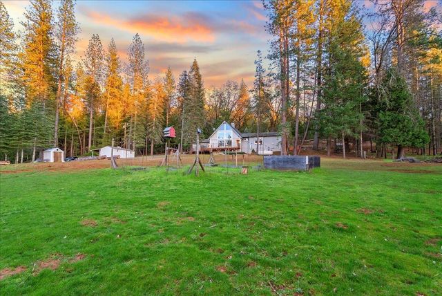 5621 Saw Mill Rd, Placerville, CA 95667