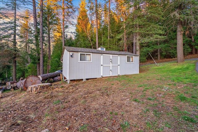 5621 Saw Mill Rd, Placerville, CA 95667