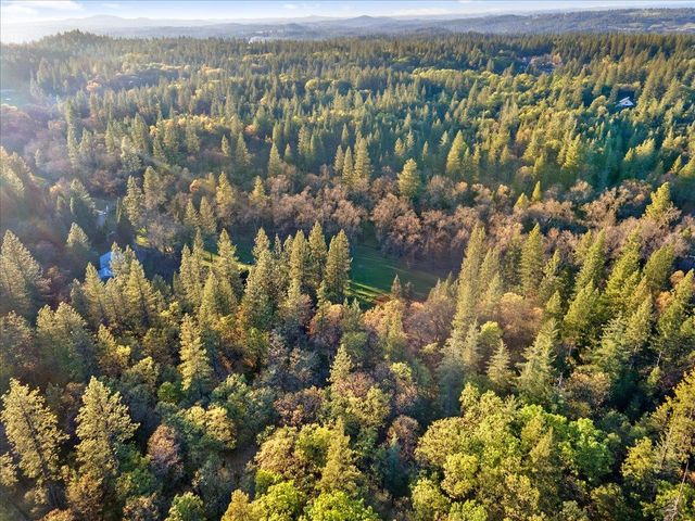 5621 Saw Mill Rd, Placerville, CA 95667