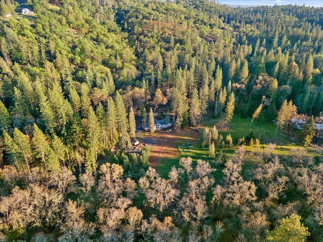 5621 Saw Mill Rd, Placerville, CA 95667