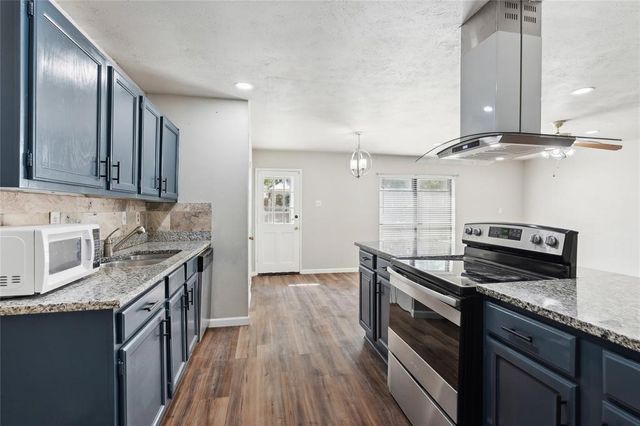 556 Hawthorne Drive, Allen, TX 75002