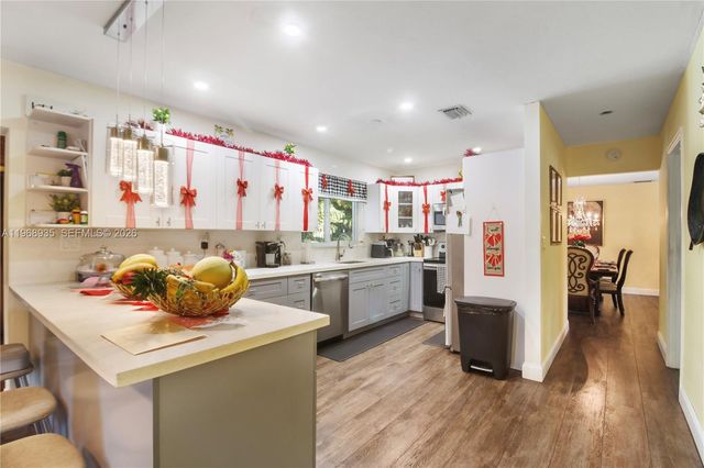 16323 SW 103rd Pl, Miami, FL 33157