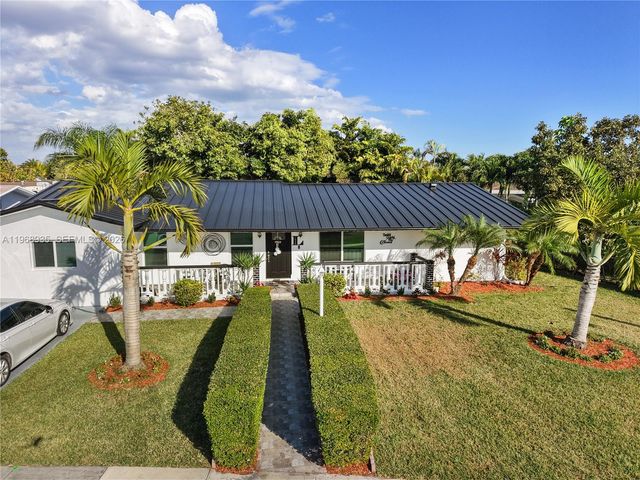 16323 SW 103rd Pl, Miami, FL 33157