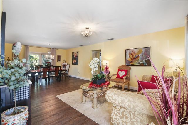 16323 SW 103rd Pl, Miami, FL 33157