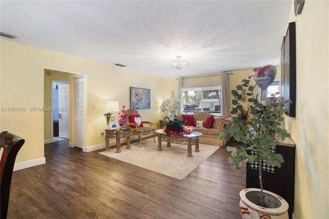 16323 SW 103rd Pl, Miami, FL 33157