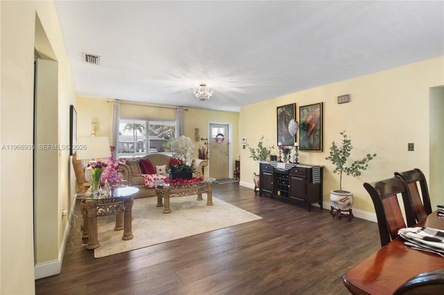 16323 SW 103rd Pl, Miami, FL 33157