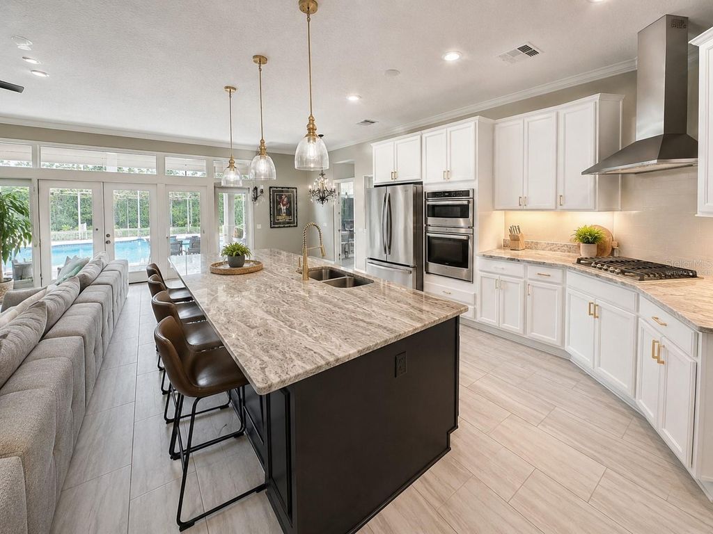 Image 4 of property listing at 2260 LANGLEY CIRCLE, Orlando, FL 32835