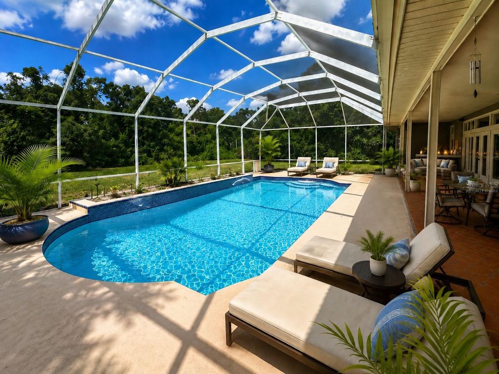 Image 9 of property listing at 2260 LANGLEY CIRCLE, Orlando, FL 32835