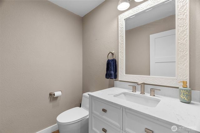 2308 Windjammer Court NW, Olympia, WA 98502