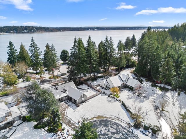 2308 Windjammer Court NW, Olympia, WA 98502