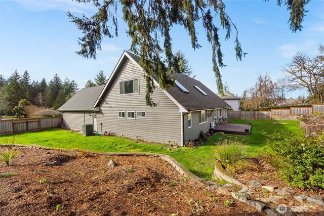 2308 Windjammer Court NW, Olympia, WA 98502