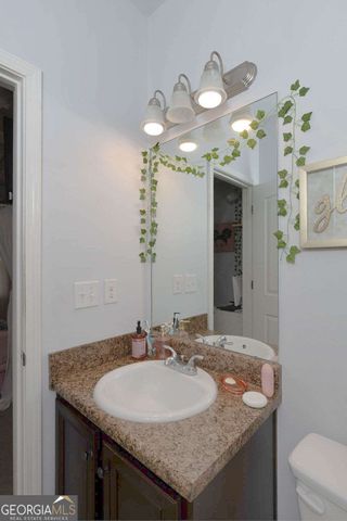 147 Stocks Circle, West Point, GA 31833