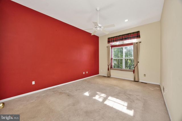 204 RIDGEVIEW DR, Morgantown, PA 19543