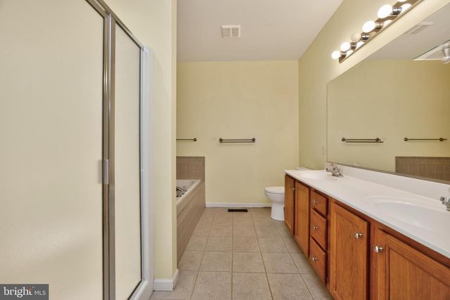 204 RIDGEVIEW DR, Morgantown, PA 19543