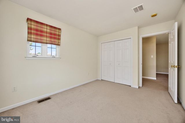 204 RIDGEVIEW DR, Morgantown, PA 19543