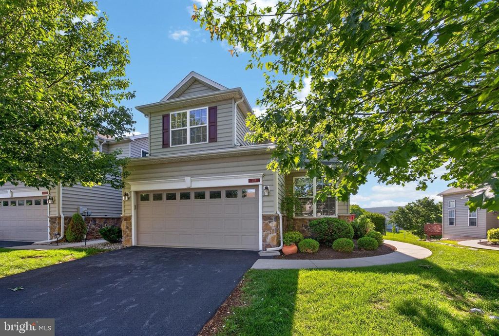 204 RIDGEVIEW DR, Morgantown, PA 19543