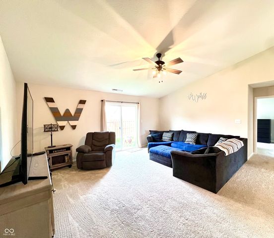 1345 W Jade Drive, Fortville, IN 46040