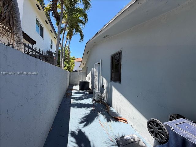 13720 SW 32nd Street, Miami, FL 33175