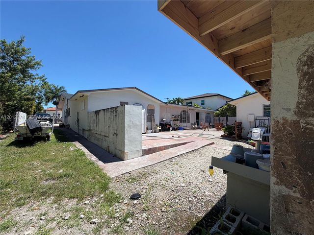 13720 SW 32nd Street, Miami, FL 33175