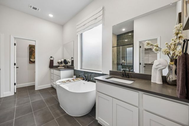 10132 Oakstone Drive, Fort Worth, TX 76108