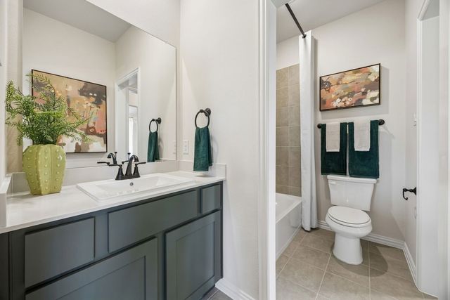 10132 Oakstone Drive, Fort Worth, TX 76108