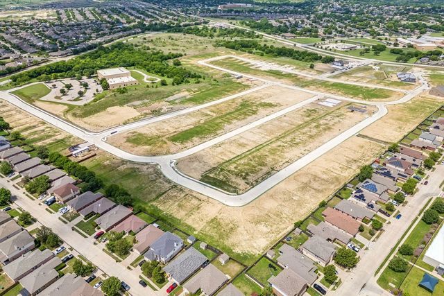 10132 Oakstone Drive, Fort Worth, TX 76108