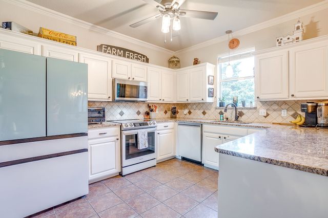 2317 Scotts Meadow Court, Weatherford, TX 76087