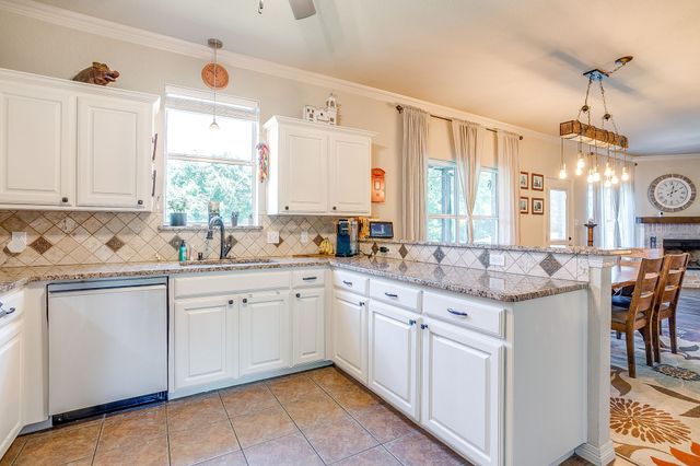 2317 Scotts Meadow Court, Weatherford, TX 76087