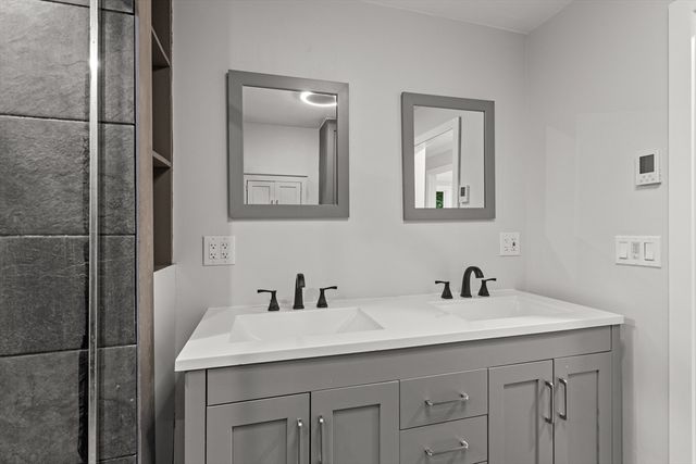 540 Bodwell Rd, Manchester, NH 03109