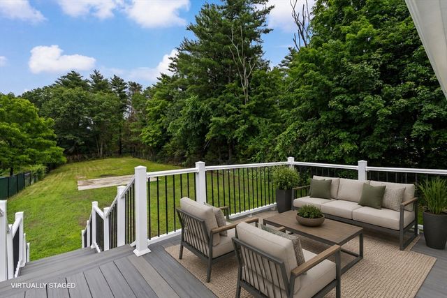 540 Bodwell Rd, Manchester, NH 03109