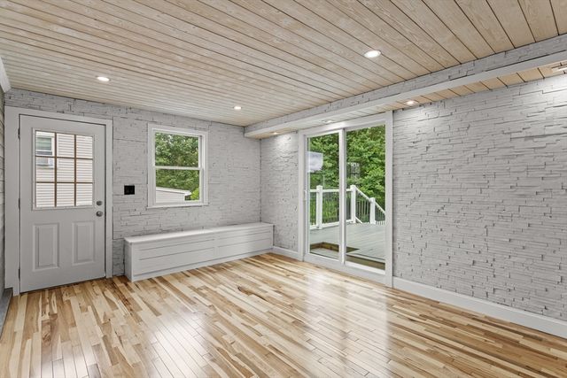 540 Bodwell Rd, Manchester, NH 03109